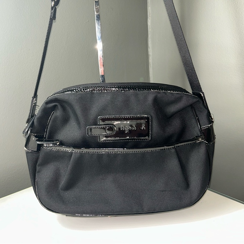 Agnes B. Voyage Vintage Black Nylon Crossbody Shoulder Bag (project piece)